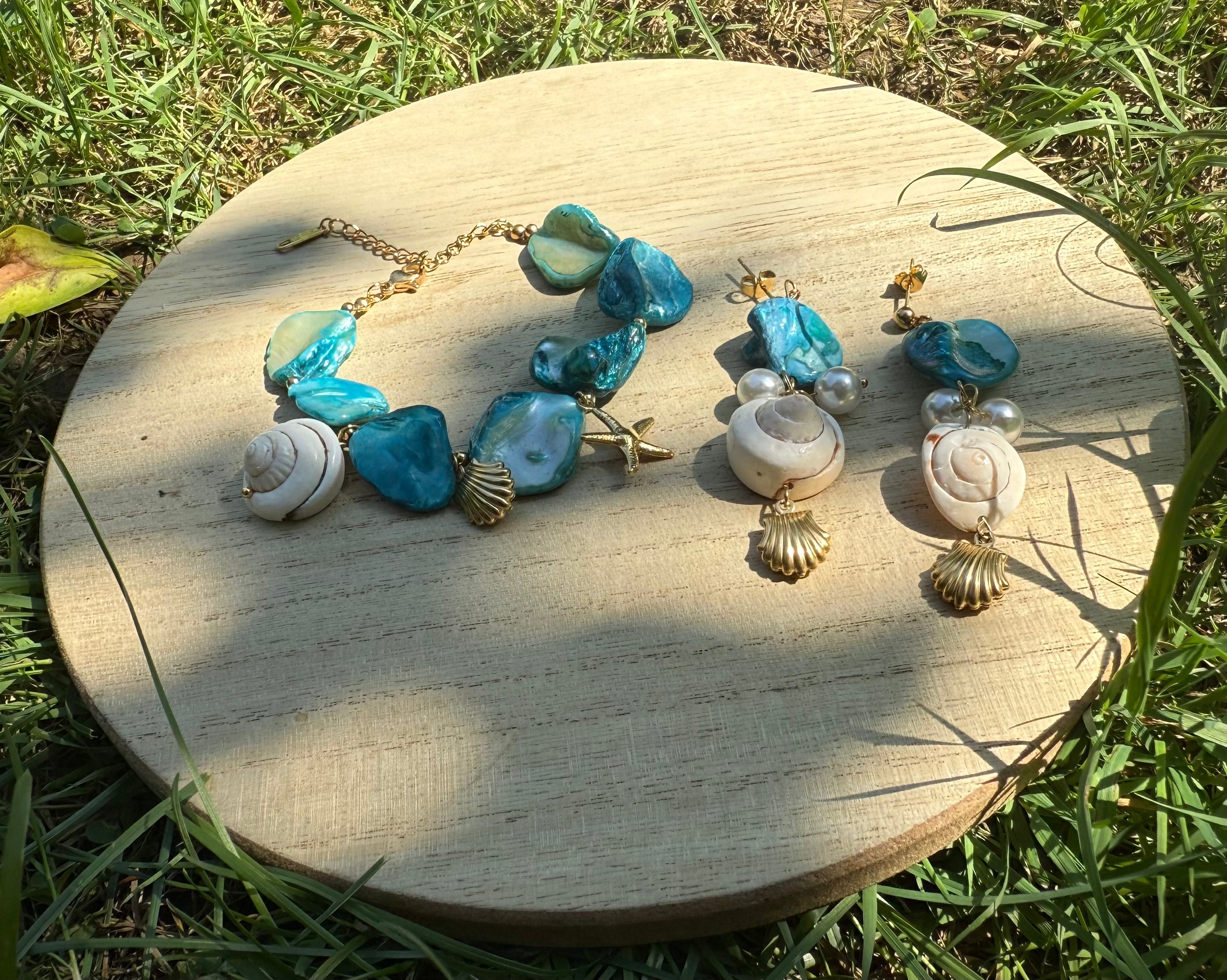 Blue sea set